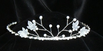 Maple Leaves & Pearl Beads Tiara front view